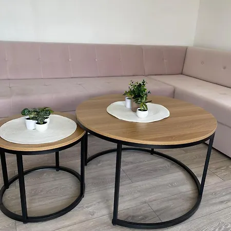 Apartment Stipe *